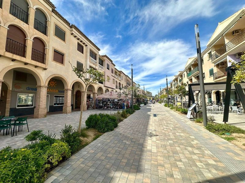 Foto a1b451fe-edfb-478c-bebd-6d3f66958dcd. Apartament amb aparcament a Centro Alcázares (Los)
