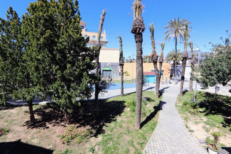 Foto c1b701b5-0f91-47d3-a2ec-863fb54124db. Apartament amb aparcament a Centro Alcázares (Los)