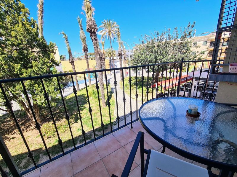 Foto f0903777-54b7-49d3-aa5f-62e4d1d46ca7. Apartament amb aparcament a Centro Alcázares (Los)