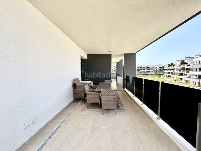 Foto ad5d9248-73f9-4612-9df5-ed030b1ed7d2. Apartament amb aparcament a Playa Flamenca Orihuela