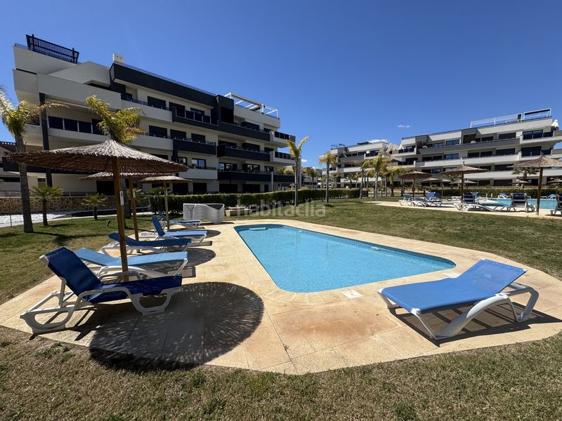 Foto fb9022d2-aa99-4814-a1c8-9d541bd4ff99. Apartament amb aparcament a Playa Flamenca Orihuela