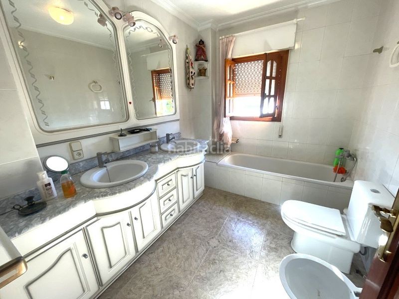 Foto b437e27a-77f7-4fd5-8b8c-49ab4c35e6f9. Casa adossada a Centro Rojales
