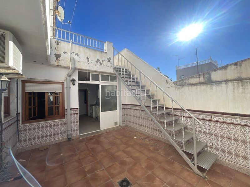 Foto c5107224-c5fe-4c3d-bc7f-944153ec9111. Casa adossada a Centro Rojales