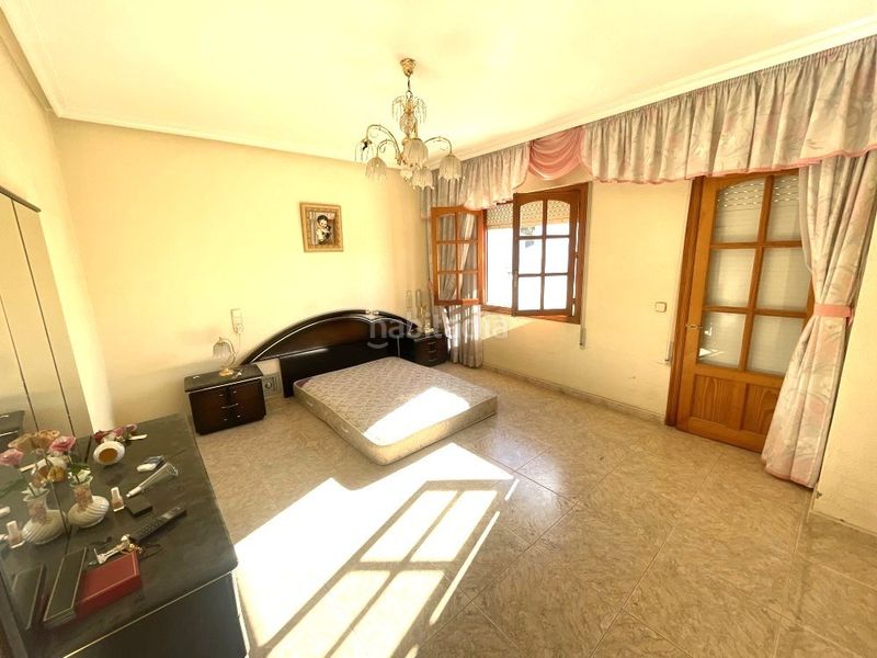 Foto fd5a44bc-9313-45c5-86c7-a7d0cc579fdb. Casa adossada a Centro Rojales