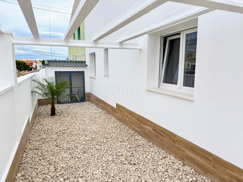 Foto 09dbe491-50e2-4508-b864-ce210c1f3871. Casa en Centro Rojales