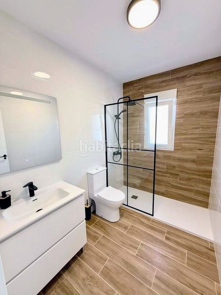 Foto a1de2cdc-1582-4913-90af-73e67f35ca69. Casa amb aparcament a Centro Rojales