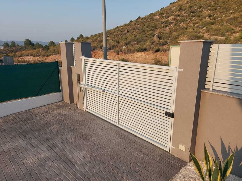 Foto e157fe09-f3a0-432c-b5f6-fe03c1a47cec. Casa a Calasparra