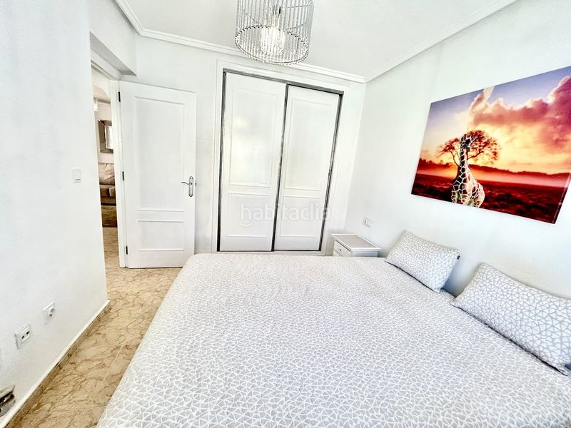 Foto 0b99c648-0dd1-4319-b99a-170bc89d3884. Casa adossada a Punta Prima Orihuela