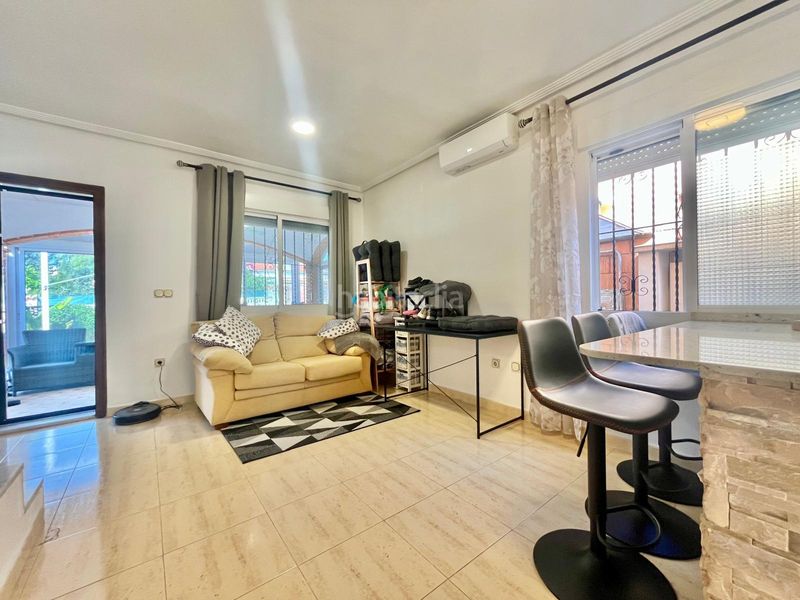 Foto 033c58d5-ddcf-44f9-9205-2d608667f1d1. Casa a La Florida Orihuela