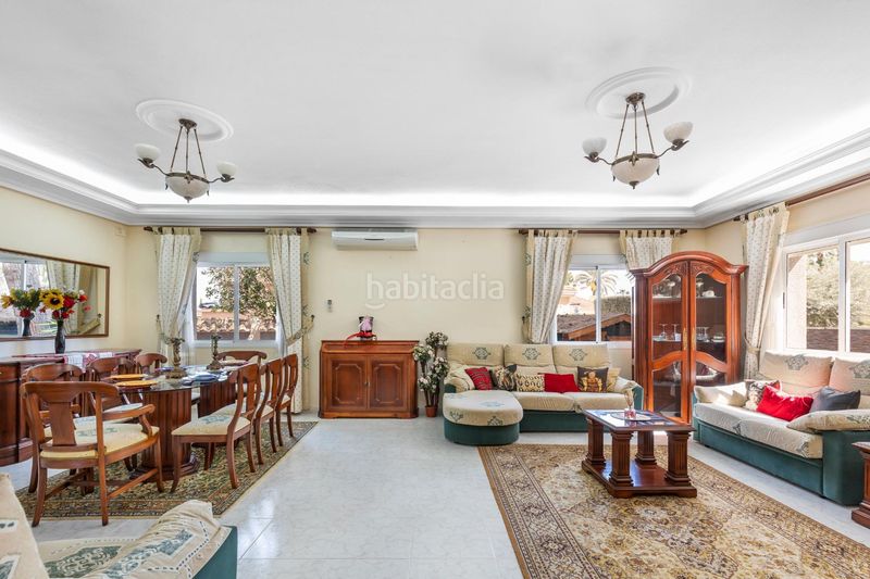Foto f30d8777-83b6-4d97-abb9-943fdc590334. Casa en Benijófar