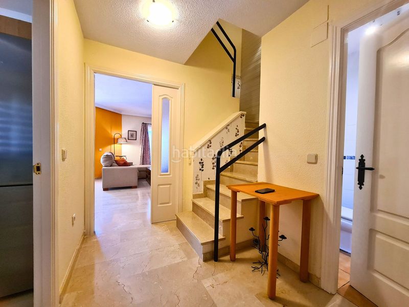 Foto 5960a8e2-8ee2-4f12-aeee-4c9eb8165a8d. Casa adossada amb aparcament a La Duquesa Manilva