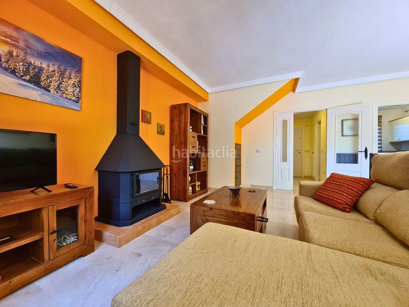 Foto 90ad9546-2da0-47e0-be5f-b55dc43d6ae8. Casa adossada amb aparcament a La Duquesa Manilva