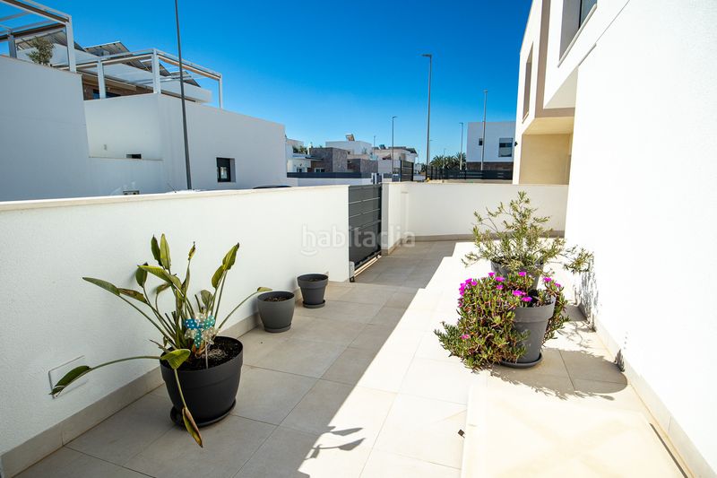Foto 8ed7ba29-71e8-4ff3-81a8-42992801f23c. Casa amb piscina a Daya Nueva