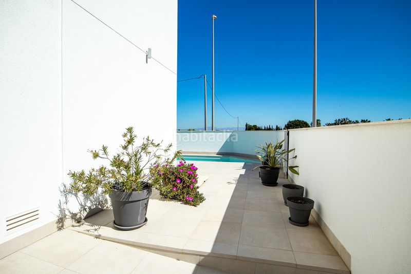 Foto fe549741-88d1-4bb0-87ec-4d77826ca8c3. Casa amb piscina a Daya Nueva