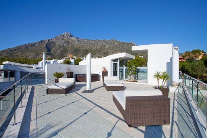 Foto 0c288c14-1933-43d1-be12-6b132a07b1b3. Casa amb piscina a Casco Antiguo Marbella