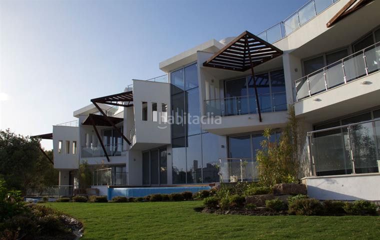 Foto a1d1cee2-acef-40a2-9b5a-78e3858711b0. Casa amb piscina a Casco Antiguo Marbella