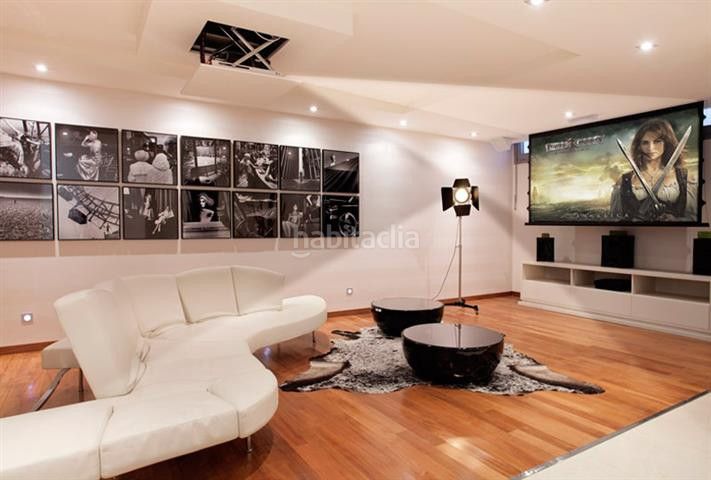 Foto bc4cc905-0f74-432b-b140-174fc328c0cf. Casa amb piscina a Casco Antiguo Marbella