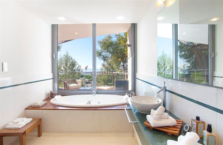 Foto bc569852-bd67-4fb7-9db7-52214ec786c6. Casa amb piscina a Casco Antiguo Marbella