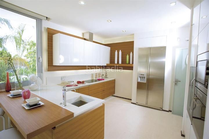 Foto d63d2c80-ddab-4dd3-85ac-87cd80646433. Casa amb piscina a Casco Antiguo Marbella