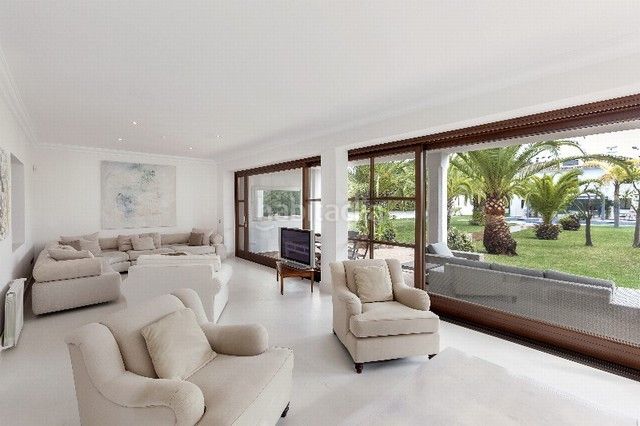 Foto 39878467-fd7e-444b-8d51-66ff27db49c7. Casa amb aparcament piscina a Guadalmina Baja Marbella