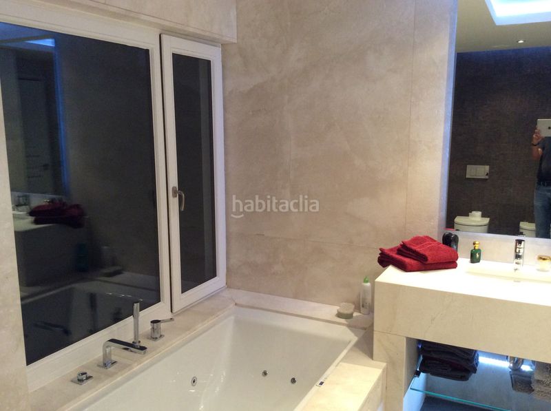 Foto 3b303207-8538-4640-88b2-3855bdc79ff3. Casa amb aparcament piscina a Guadalmina Baja Marbella