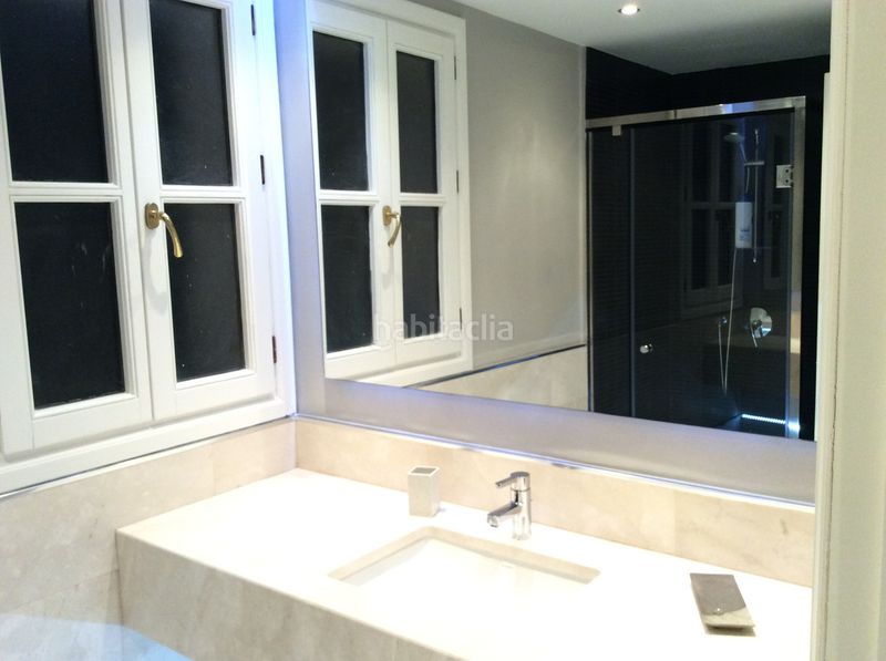 Foto 418e8385-10a0-41ca-b072-a08ed297b281. Casa amb aparcament piscina a Guadalmina Baja Marbella