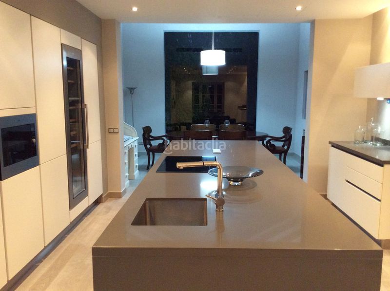 Foto 5fe68ff6-ea47-42bb-8bb3-66b96a5d4cf7. Casa amb aparcament piscina a Guadalmina Baja Marbella