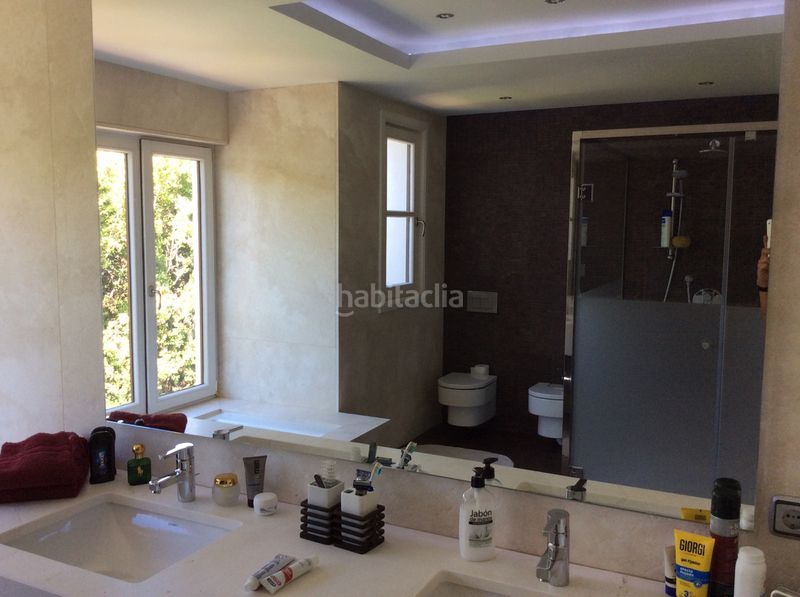 Foto 66d16364-08a1-458e-a2b7-ad196a9823c7. Casa amb aparcament piscina a Guadalmina Baja Marbella