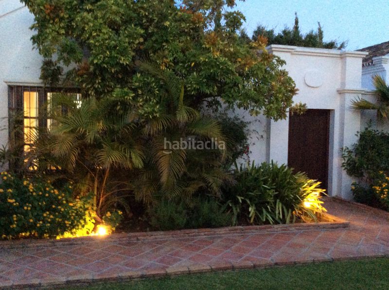Foto 6d07ff85-1ab5-4ddf-b334-db64c10e1d3c. Casa amb aparcament piscina a Guadalmina Baja Marbella
