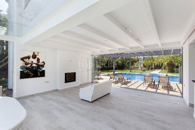Foto 6f961ed2-1f5b-4120-82e3-0c0efd0d36c3. Casa amb aparcament piscina a Guadalmina Baja Marbella