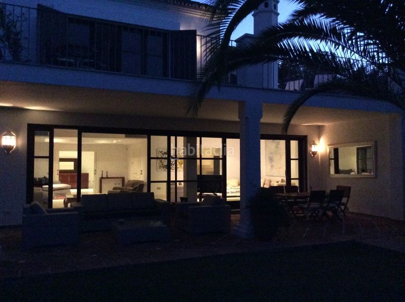 Foto 87b87a97-27cf-4900-81f4-153cf457c126. Casa amb aparcament piscina a Guadalmina Baja Marbella