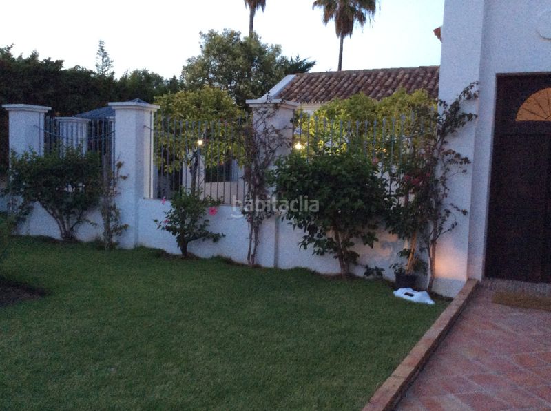 Foto f77507fa-3fcc-493d-8561-a02251e9ba8f. Casa amb aparcament piscina a Guadalmina Baja Marbella