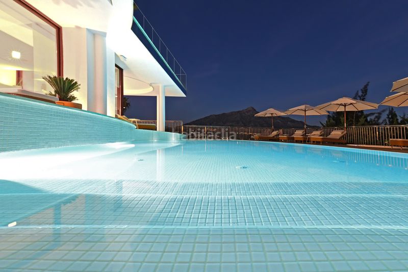 Foto dc6207ed-97b6-4d51-a6eb-a7d5550ac263. Casa a Las Brisas Marbella