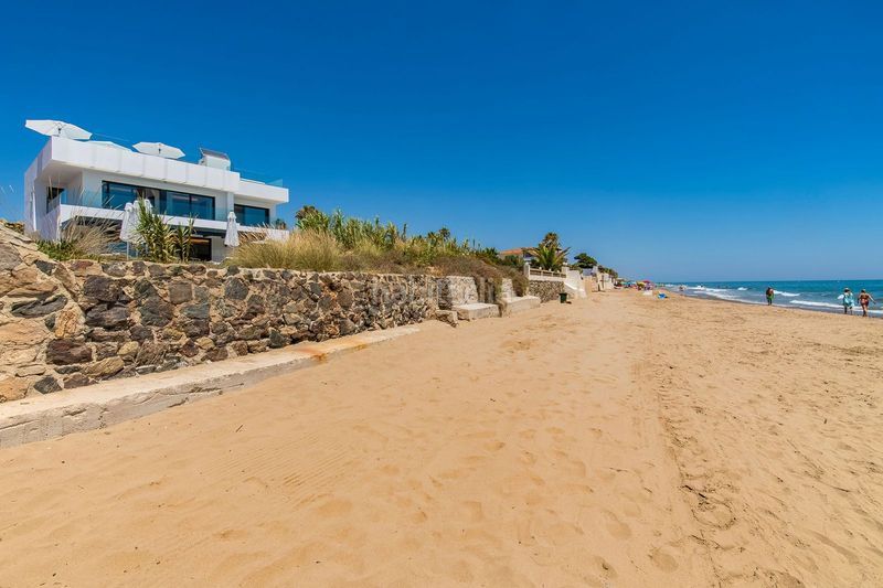 Foto 0373e73a-28aa-49b6-ae69-ddaee5690fb5. Casa a Casco Antiguo Marbella