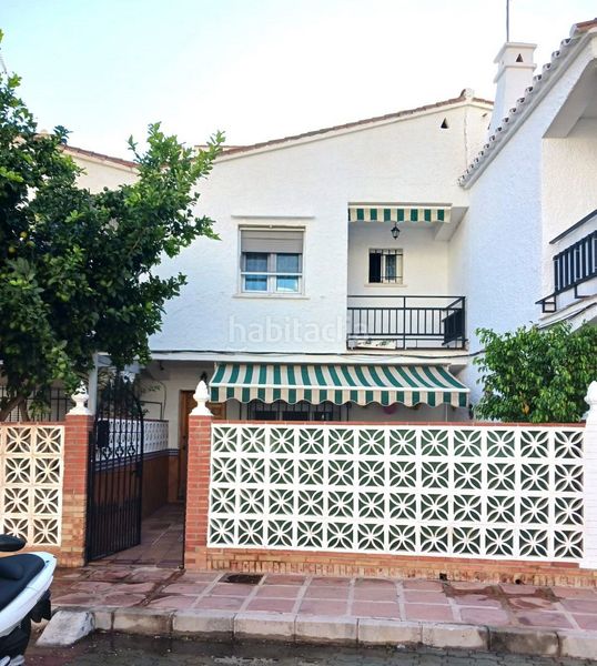 Foto 62ad2542-4c4f-4cb8-af15-453137565f94. Casa amb aparcament a La Carihuela - Los Nidos Torremolinos