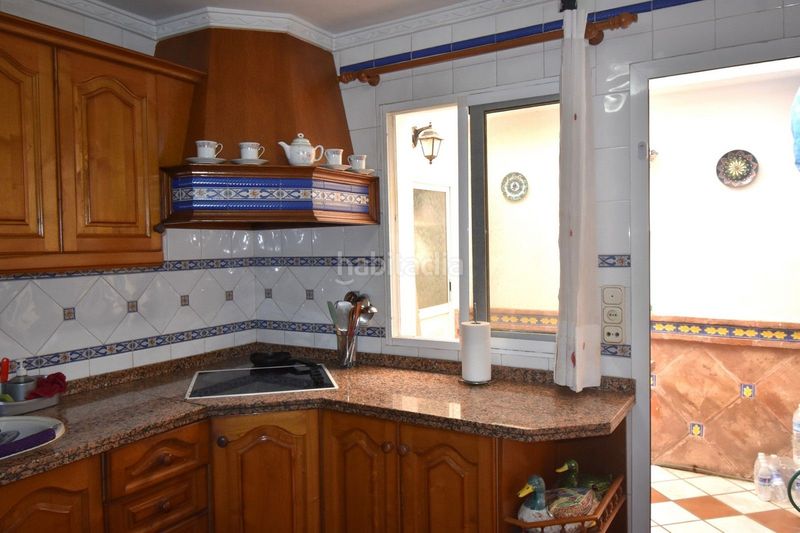 Foto a5a1a083-cd1e-41eb-bb21-5c30ab69f56a. Casa amb aparcament a La Carihuela - Los Nidos Torremolinos