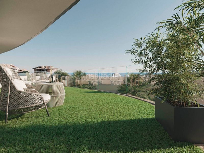 Foto 8abd2611-d8d4-4e63-a511-5f52367c2568. Casa amb aparcament piscina a Centro ciudad Fuengirola