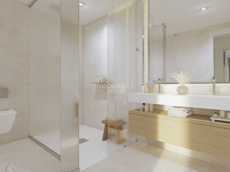 Foto bdf8fe1b-f905-48a5-8a46-5763cc397f2f. Casa amb aparcament piscina a Centro ciudad Fuengirola