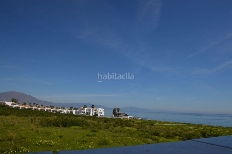 Foto 9fc26623-b5f5-43c5-bf0e-0c1d1f4bff21. Apartament amb aparcament piscina a Alcorrín Manilva