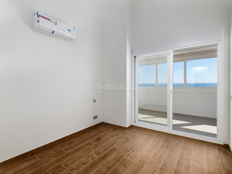 Foto 0ee1f85d-d395-49f0-b025-acb683881501. Apartament amb piscina a Centro Estepona