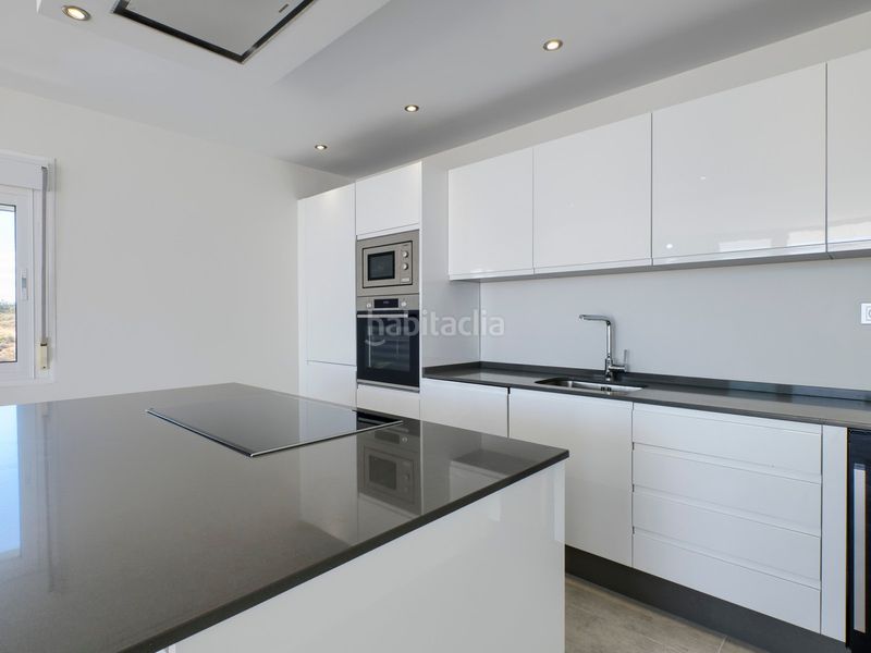 Foto eea2187c-d770-4128-b3f3-b32562ea98c7. Apartament amb piscina a Centro Estepona