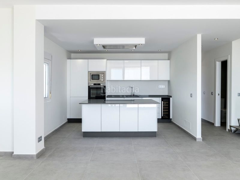Foto f6c9d9f3-4061-4e56-af43-5fa5545ebe59. Apartament amb piscina a Centro Estepona