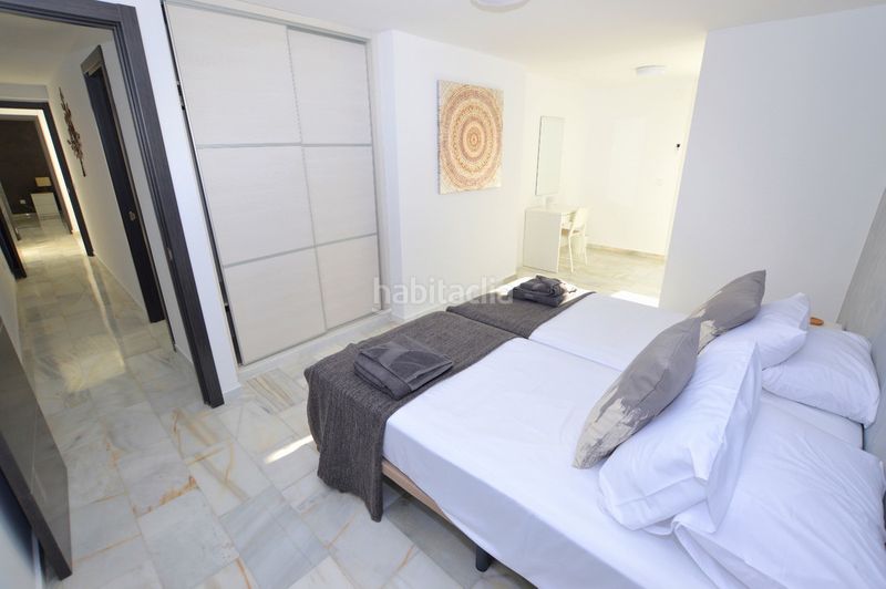 Foto 80c2d8ef-d09f-418e-865f-e0c14192495b. Casa amb piscina a Torremuelle Benalmádena