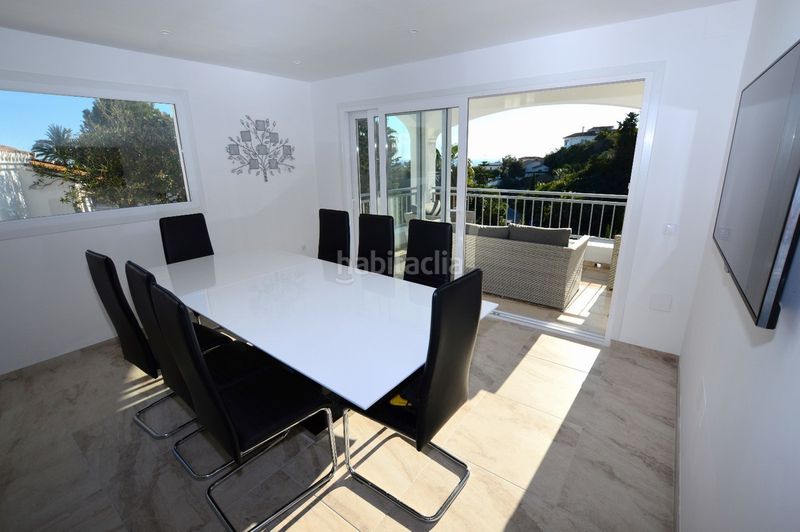 Foto f3afeded-28d8-4b95-87a6-9cc78d3a127d. Casa amb piscina a Torremuelle Benalmádena