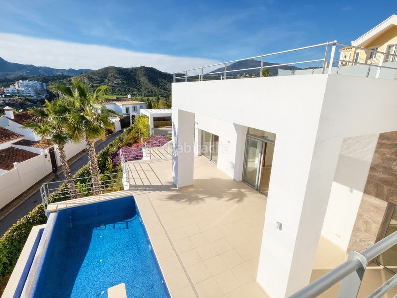 Foto ae136cd7-4ce3-45db-9557-286f1a9a6624. Casa amb piscina a los arqueros - puerto del almendro Benahavís