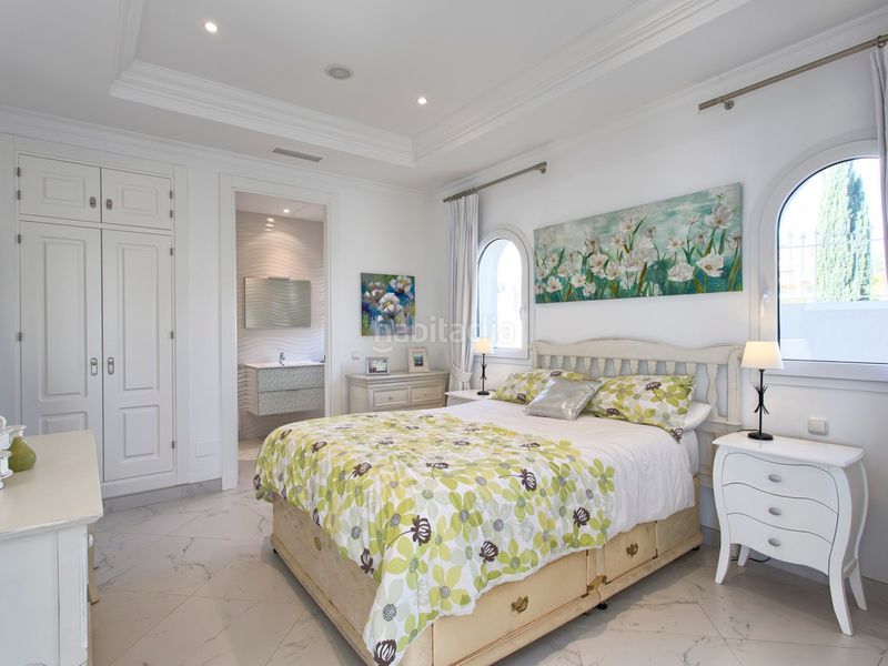 Foto 20a40e15-de0c-49fb-b00e-4b8f25653087. Casa amb piscina a Los Flamingos Benahavís