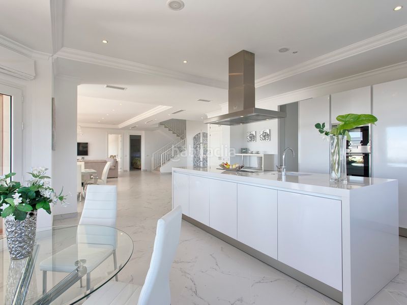 Foto 47e340a7-22b9-45ed-9a71-87ff5c8eaab7. Casa amb piscina a Los Flamingos Benahavís