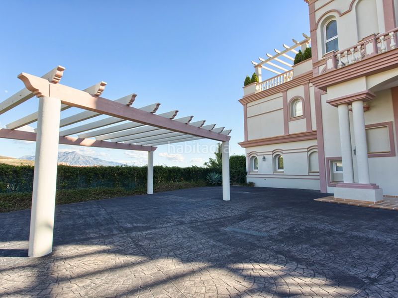 Foto cfe6719a-0659-47f9-8cdc-7f3c4bcfc187. Casa amb piscina a Los Flamingos Benahavís