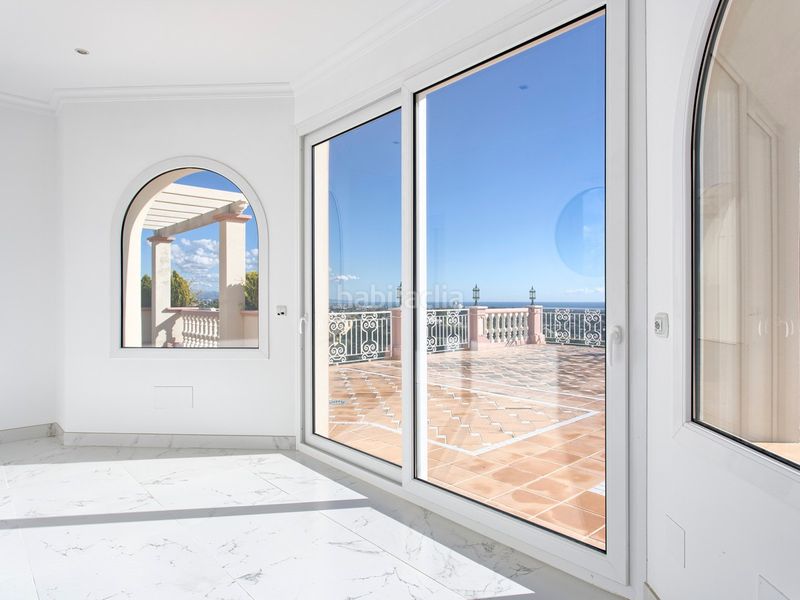 Foto d2c56dab-b129-4b1f-9f91-849d8a439b23. Casa amb piscina a Los Flamingos Benahavís