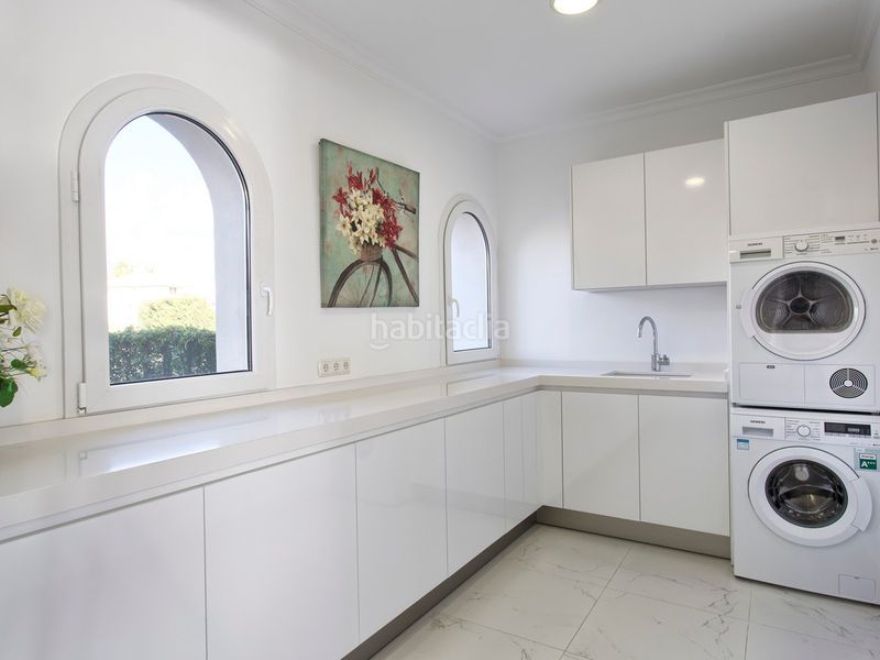 Foto dd5573ad-0e59-428c-bb55-44fff4171bce. Casa amb piscina a Los Flamingos Benahavís